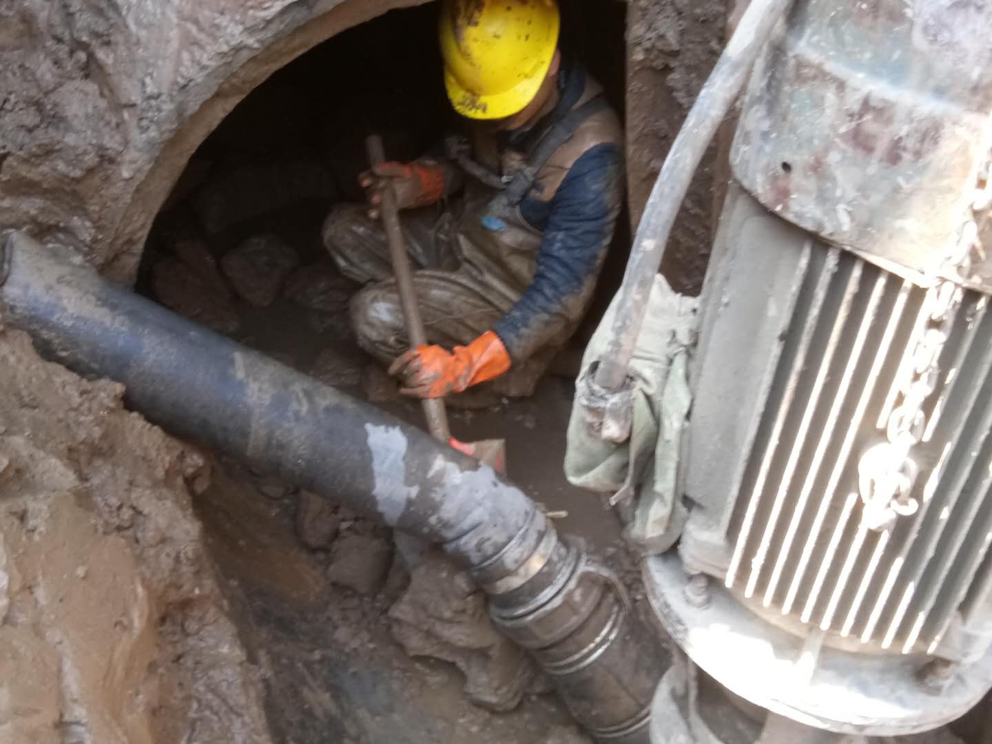 莫力达瓦管道清淤