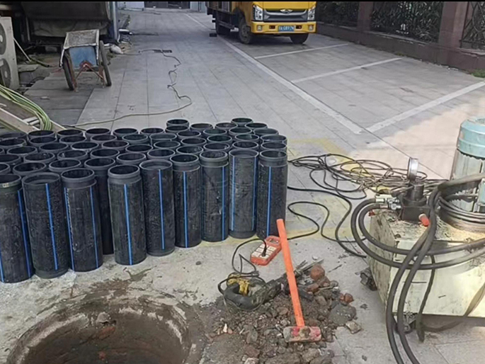 莫力达瓦PE置换管厂家 DN315置换管 非开挖管短管置换